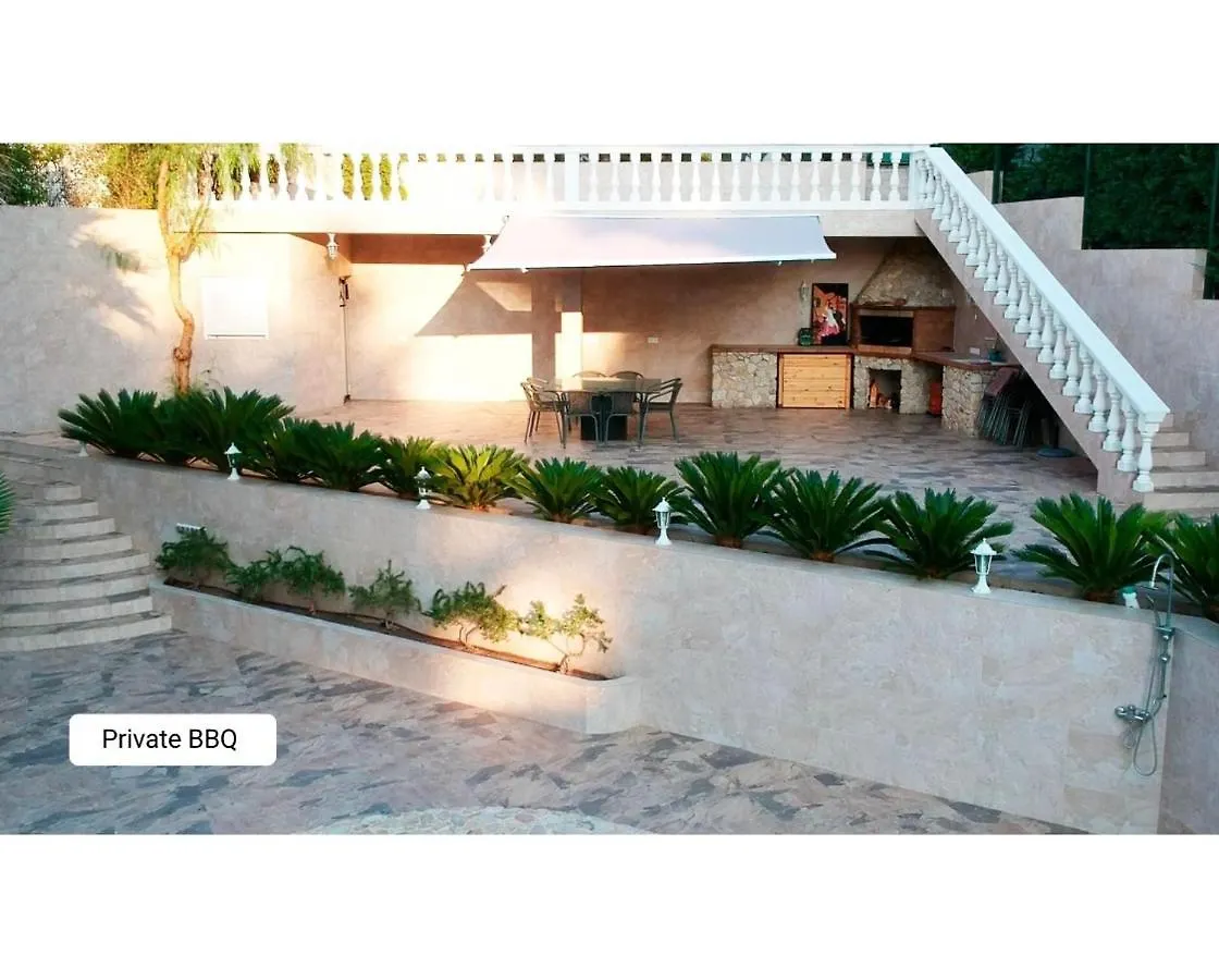 Villa Luxury Villa, Private Beach N Pool Lloret de Mar