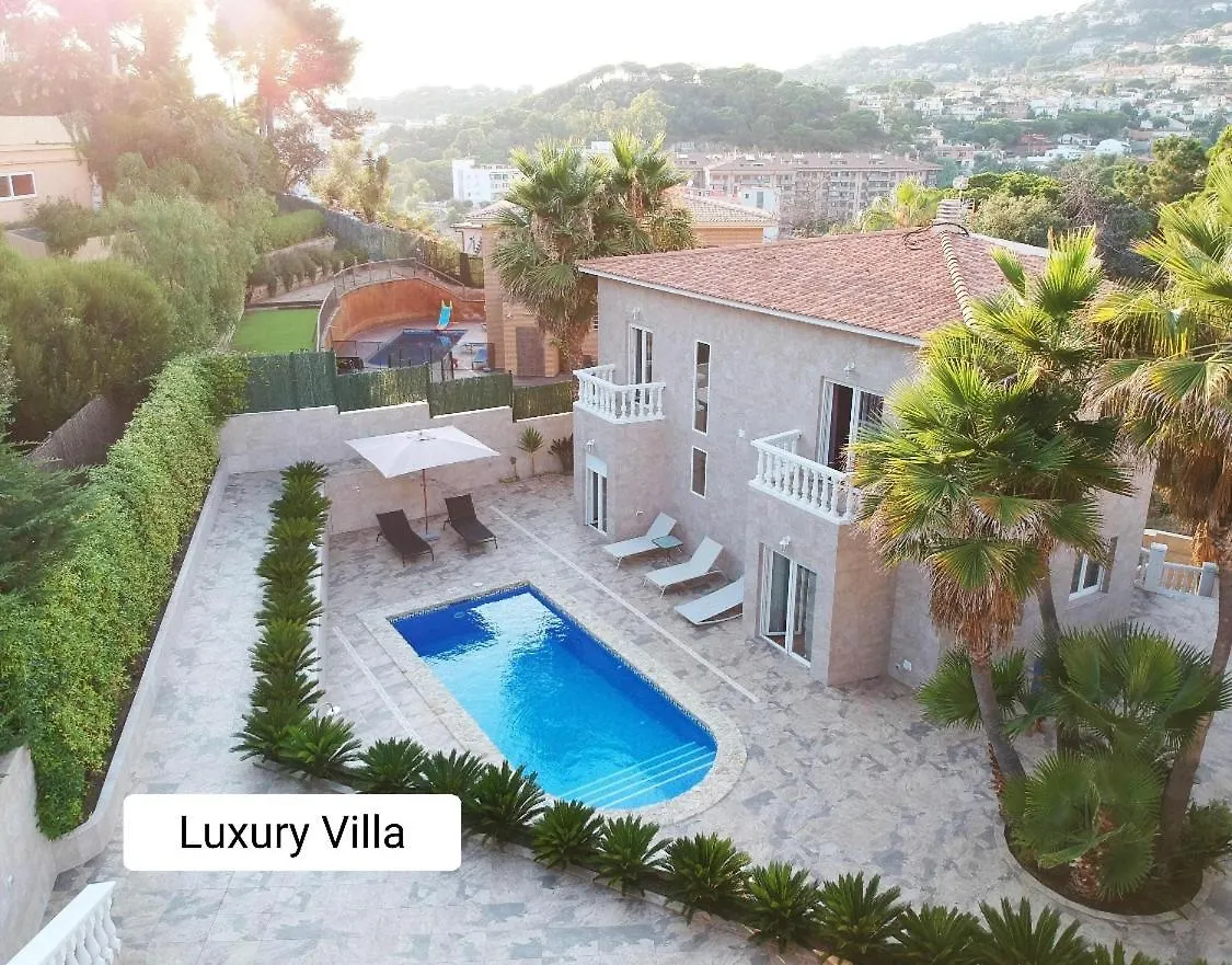 Luxury Villa, Private Beach N Pool Lloret de Mar